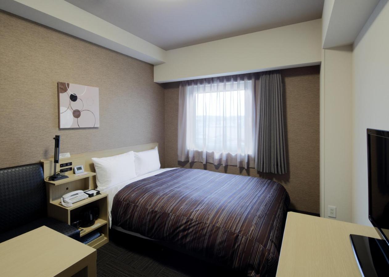 Hotel Route-Inn Tsuyama Ekimae Kültér fotó